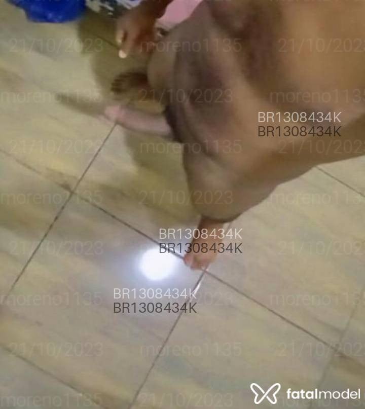 Acompanhante homem morena (o) de olhos castanhos em Guarantã do Norte Acompanhante homem morena (o) de olhos castanhos em Guarantã do Norte - Rodrigues