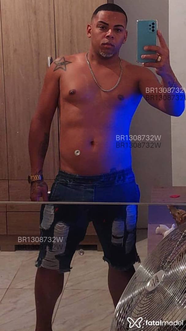 Acompanhante homem morena (o) de olhos castanhos em Mangaratiba - Bittencourt