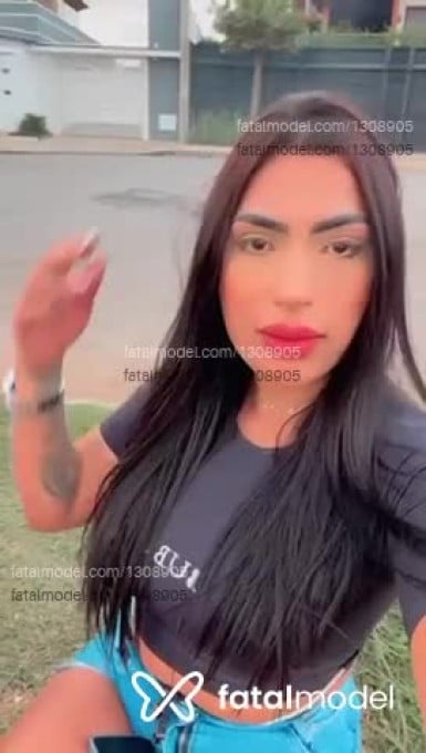 Acompanhante mulher morena (o) de olhos pretos - Alicia Acompanhante mulher morena (o) de olhos pretos - Alicia