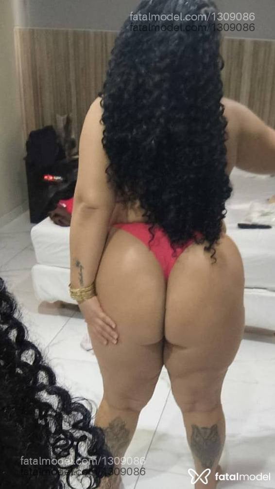 Acompanhante mulher com cabelo castanho de olhos castanhos em São Gonçalo - Karine Lins