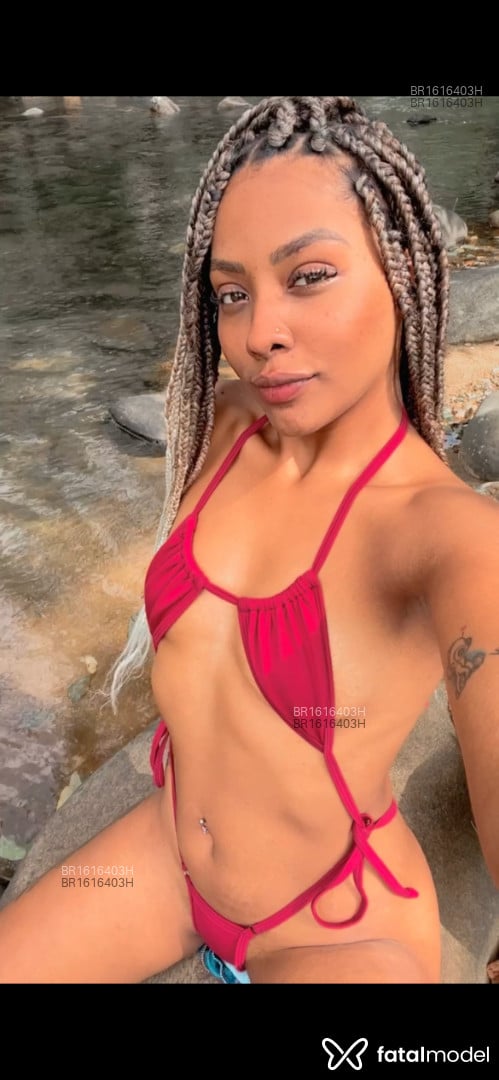 Acompanhante mulher morena (o) de olhos castanhos em Serra da Saudade Acompanhante mulher morena (o) de olhos castanhos em Serra da Saudade - Amandinhablack