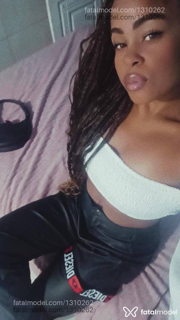 Acompanhante mulher morena (o) de olhos castanhos - Victória Katrinck