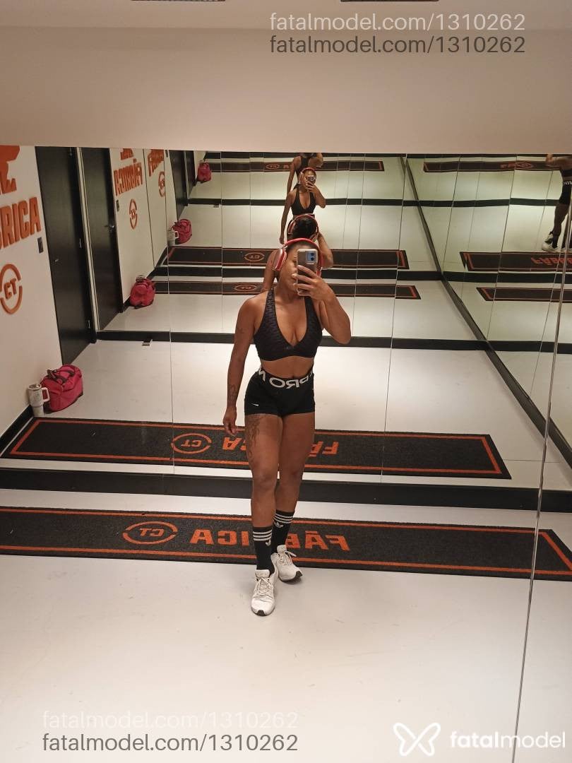 Acompanhante mulher morena (o) de olhos castanhos - Victória Katrinck