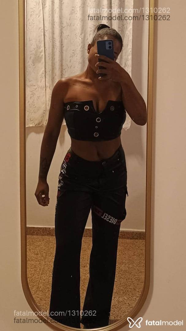Acompanhante mulher morena (o) de olhos castanhos - Victória Katrinck