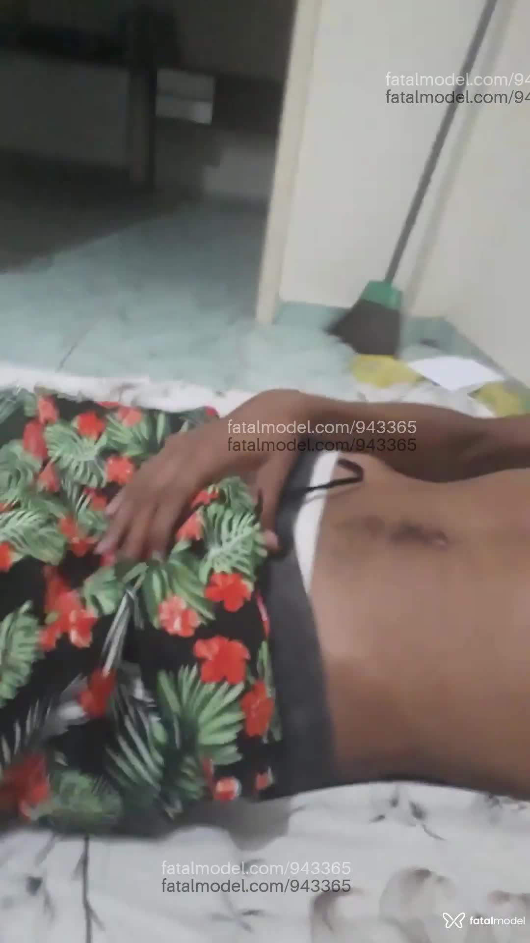 Acompanhante homem morena (o) de olhos castanhos em Virtual - Morenoo