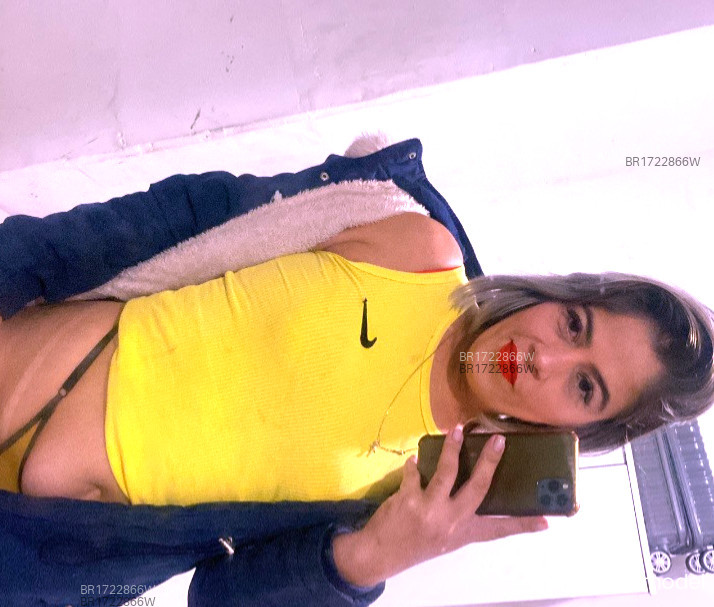 Acompanhante mulher loira (o) de olhos mel em Virtual - Giullia Storini