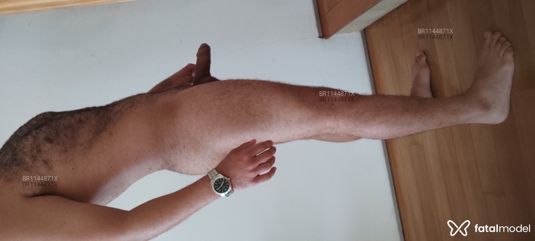 Acompanhante homem com cabelo castanho de olhos castanhos em Curitiba - Fernando