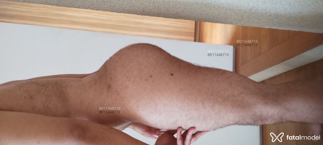 Acompanhante homem com cabelo castanho de olhos castanhos em Curitiba - Fernando