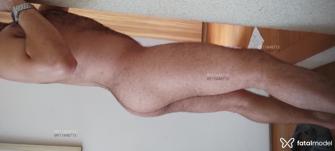 Acompanhante homem com cabelo castanho de olhos castanhos em Curitiba - Fernando