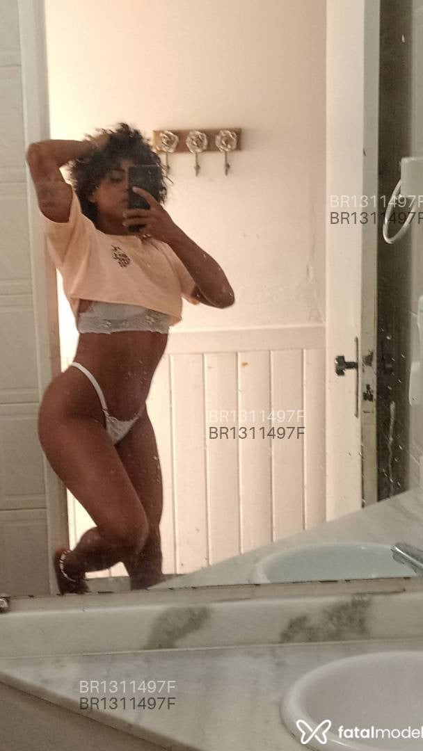 Acompanhante mulher com cabelo castanho de olhos castanhos em Rio de Janeiro - Thaís gomes