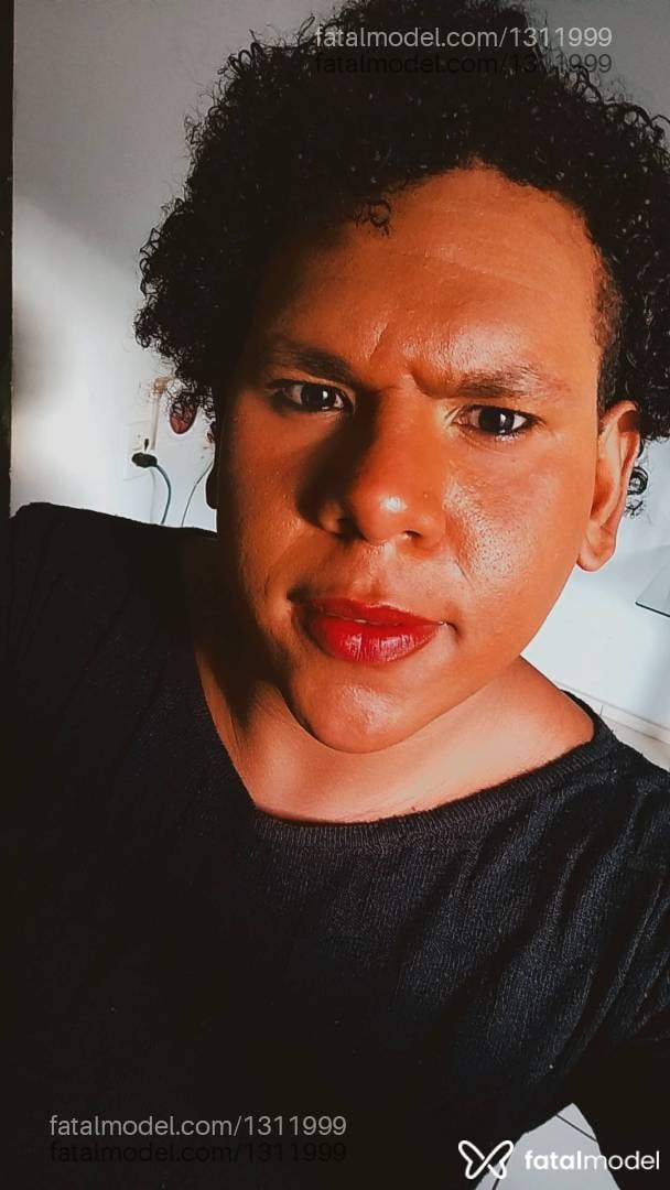 Acompanhante travesti morena (o) de olhos castanhos em Marília Acompanhante travesti morena (o) de olhos castanhos em Marília - Yara Fonseca
