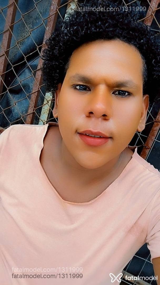 Acompanhante travesti morena (o) de olhos castanhos em Marília Acompanhante travesti morena (o) de olhos castanhos em Marília - Yara Fonseca