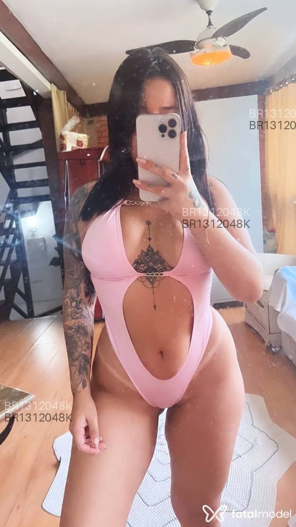 Acompanhante mulher morena (o) de olhos castanhos em Guarapari - Mirella