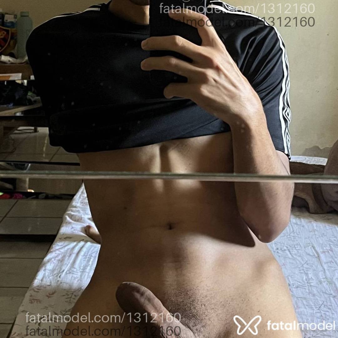 Acompanhante homem com cabelo castanho de olhos castanhos em Caruaru Acompanhante homem com cabelo castanho de olhos castanhos em Caruaru - Caio Felipe