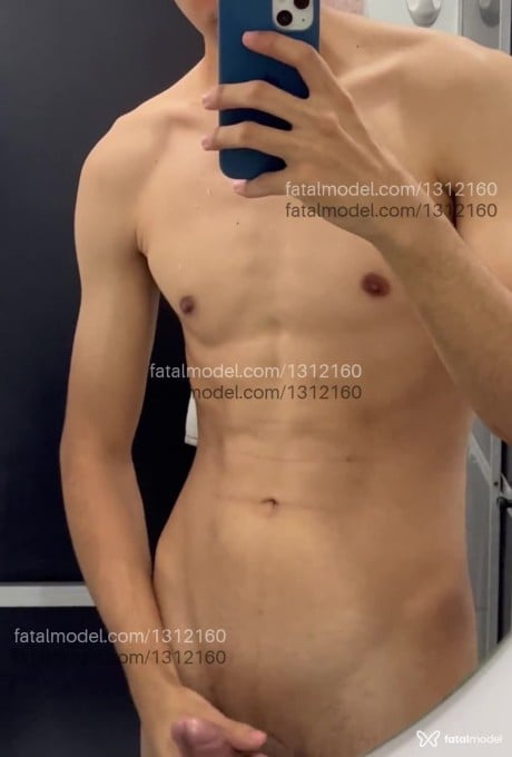 Acompanhante homem com cabelo castanho de olhos castanhos em Caruaru - Caio Felipe