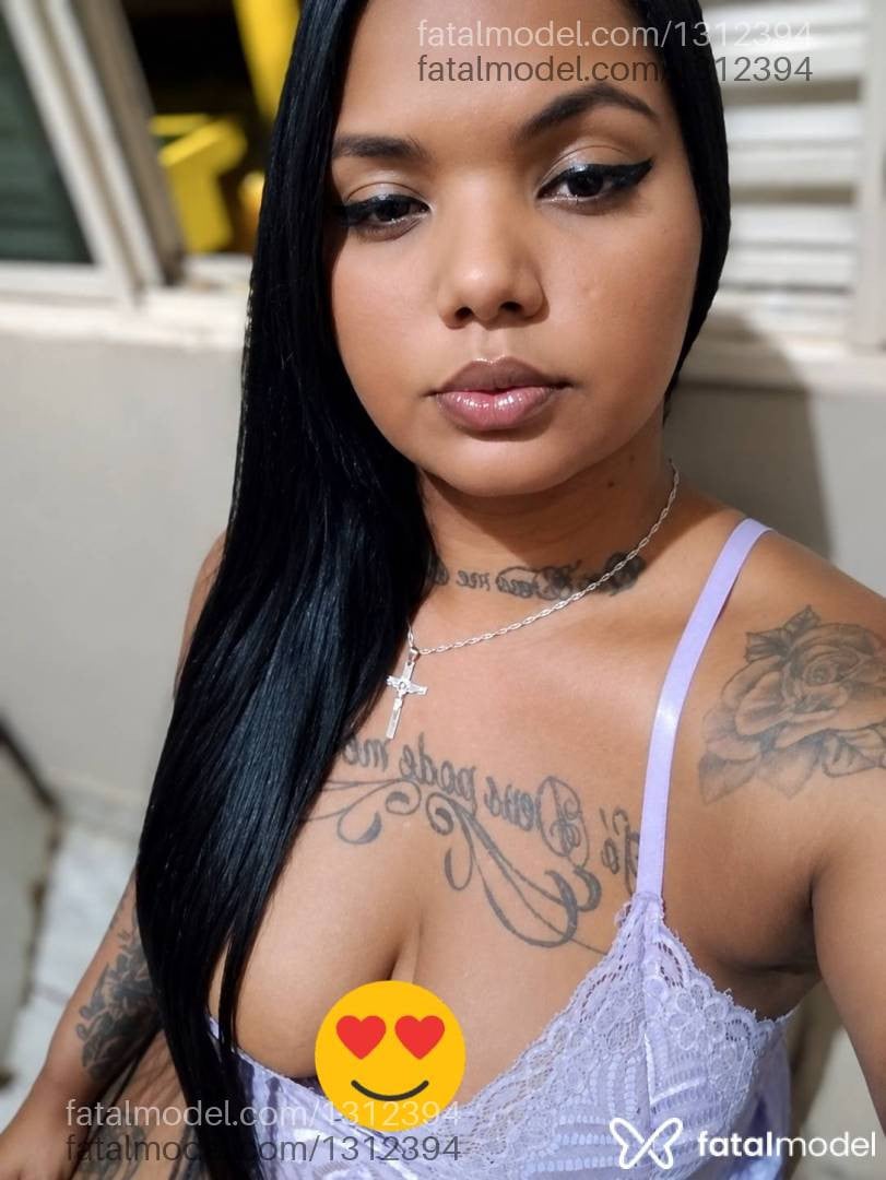Acompanhante mulher morena (o) de olhos castanhos - Giovanna