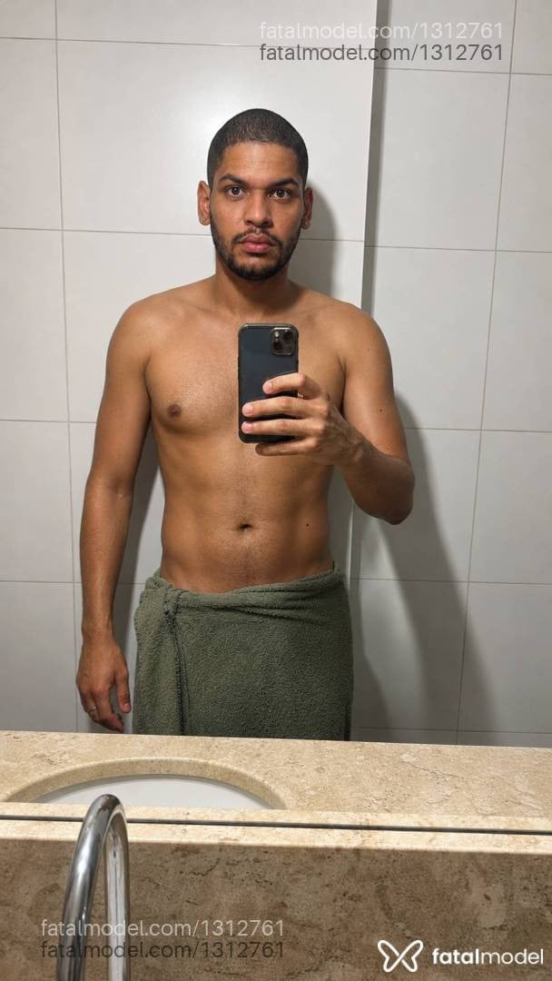 Acompanhante homem morena (o) de olhos castanhos - João Ricardo