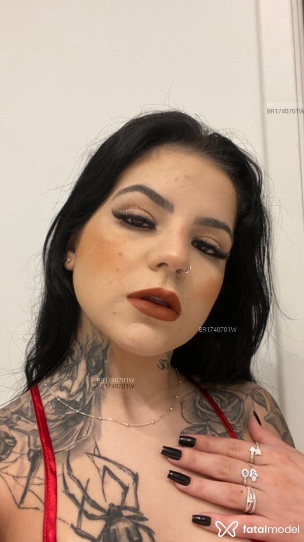 Acompanhante mulher morena (o) de olhos castanhos em Belo Horizonte Acompanhante mulher morena (o) de olhos castanhos em Belo Horizonte - Paola Vitaly