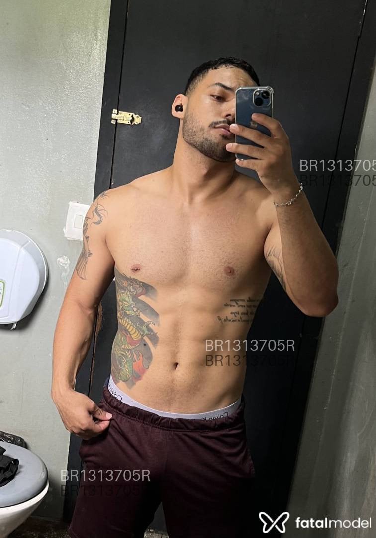 Acompanhante homem morena (o) de olhos castanhos em Campo Grande - Lorenzo Cardozo