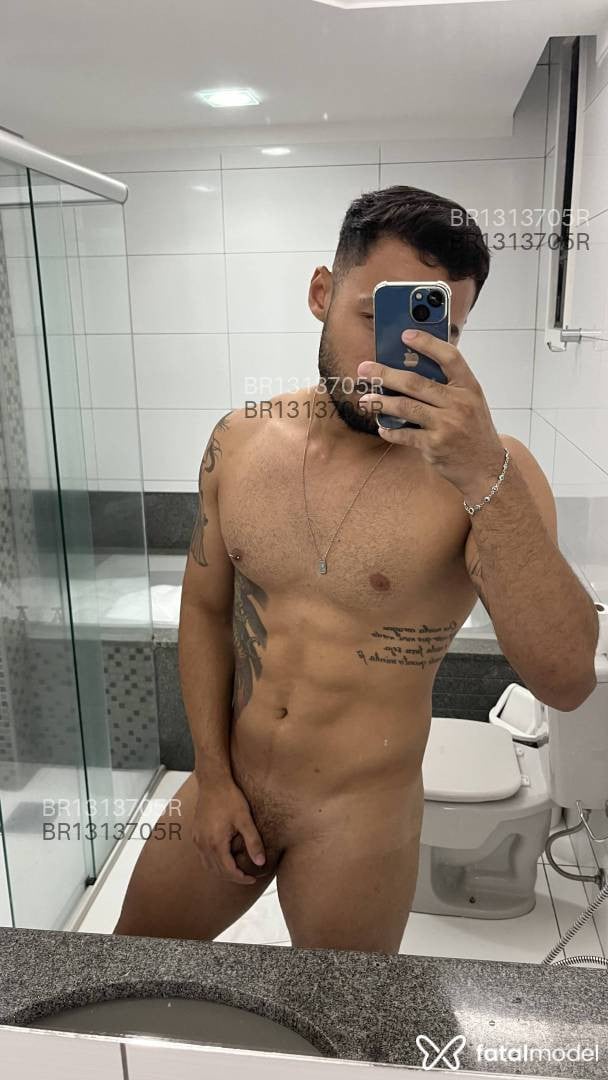 Acompanhante homem morena (o) de olhos castanhos em Campo Grande - Lorenzo Cardozo