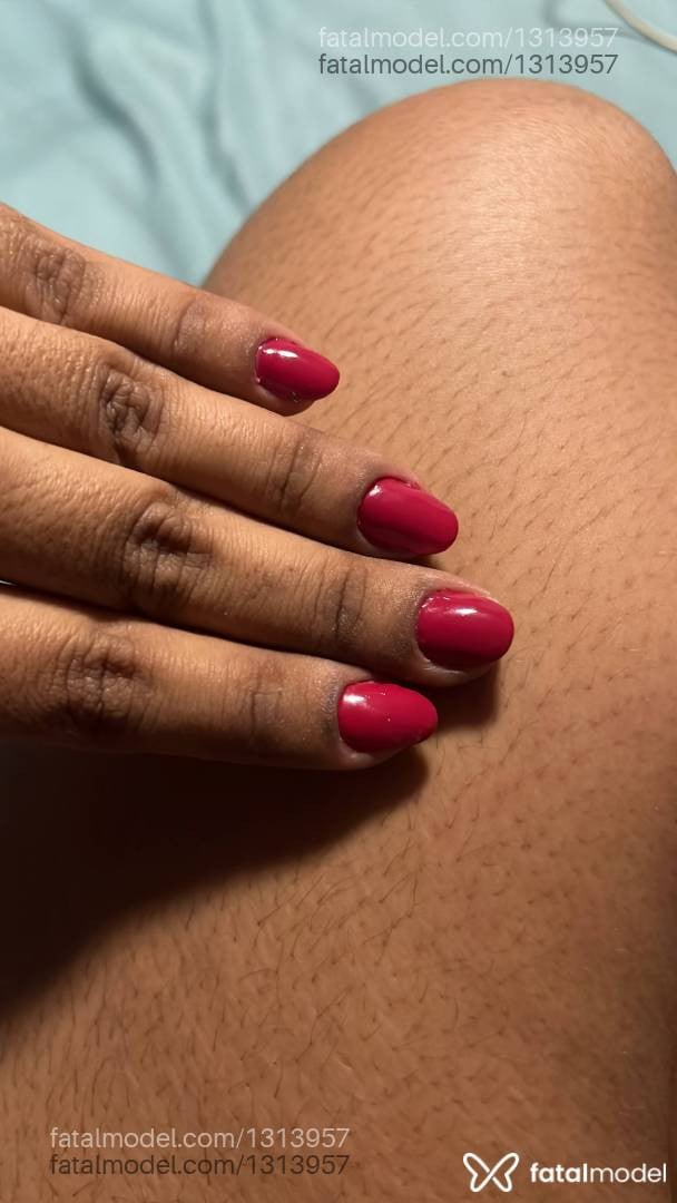 Acompanhante mulher morena (o) de olhos pretos - Kiara Morningstar