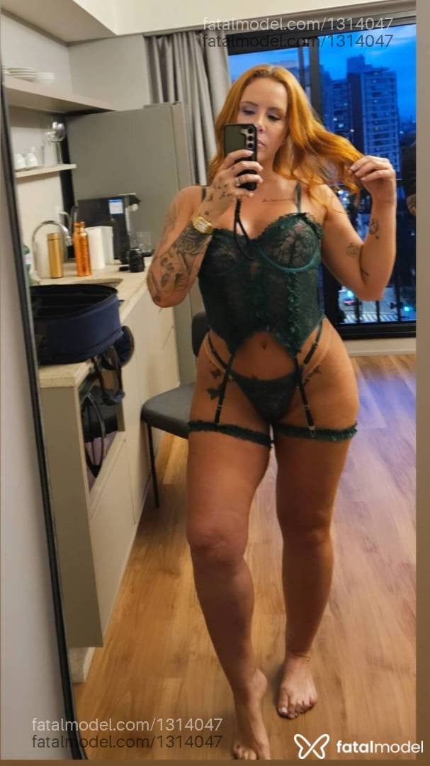 Acompanhante mulher ruiva (o) de olhos mel - Mylena Castilho