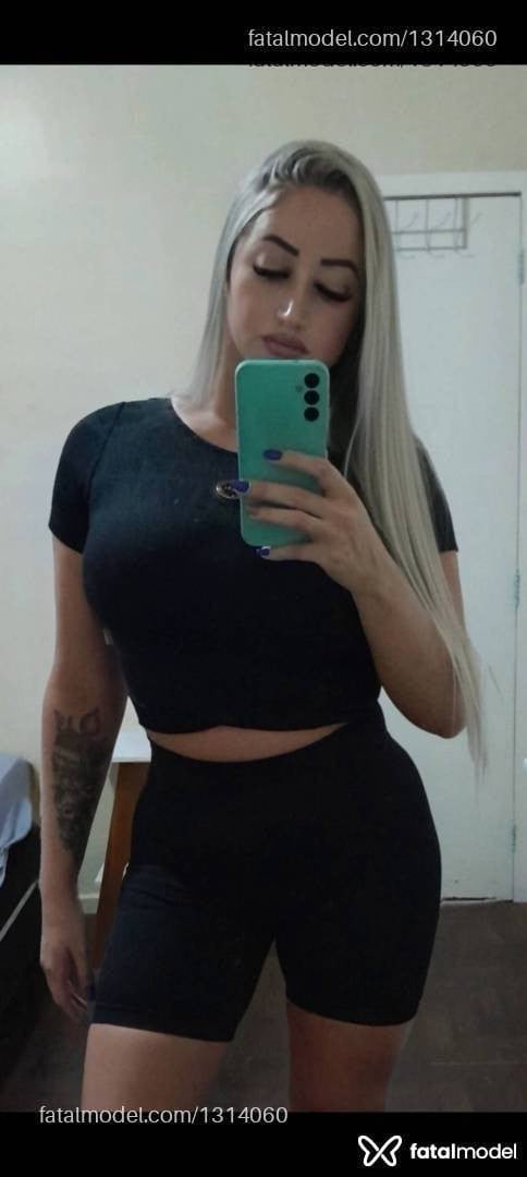 Acompanhante mulher loira (o) de olhos verdes - Rafaela Cortez