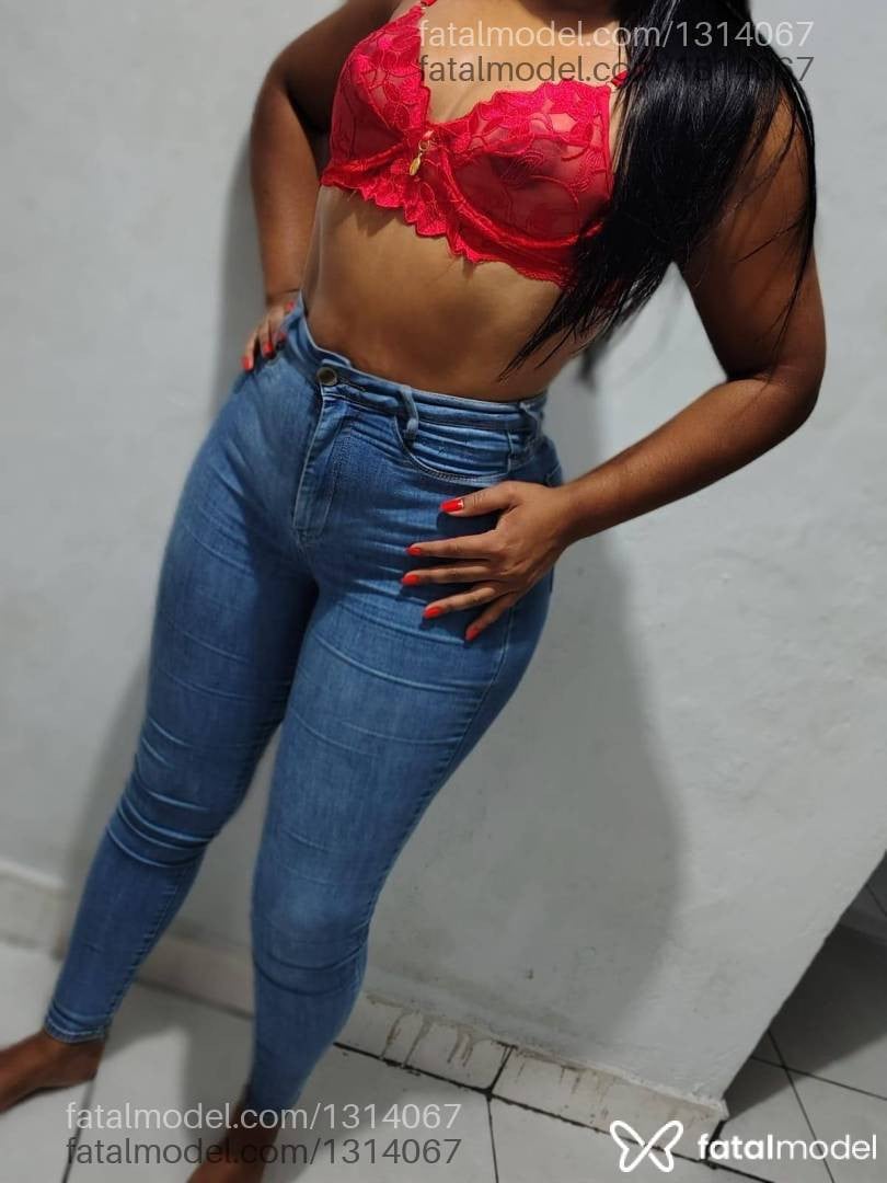 Acompanhante mulher com cabelo castanho de olhos castanhos em Pirapora - Ellen Garcia