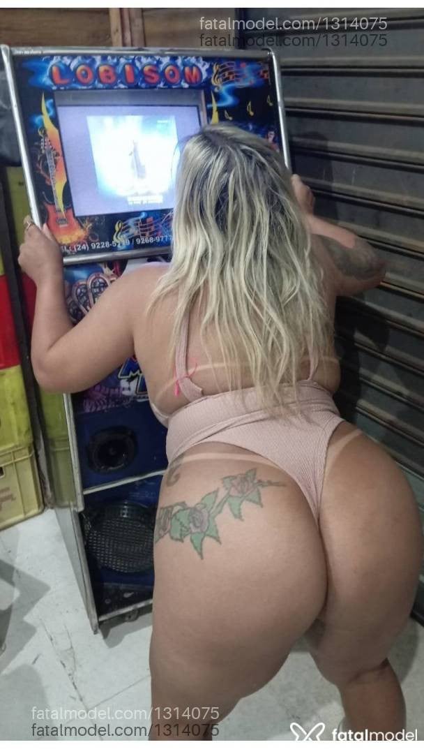 Acompanhante mulher loira (o) de olhos castanhos em Três Rios Acompanhante mulher loira (o) de olhos castanhos em Três Rios - Danny Melissa