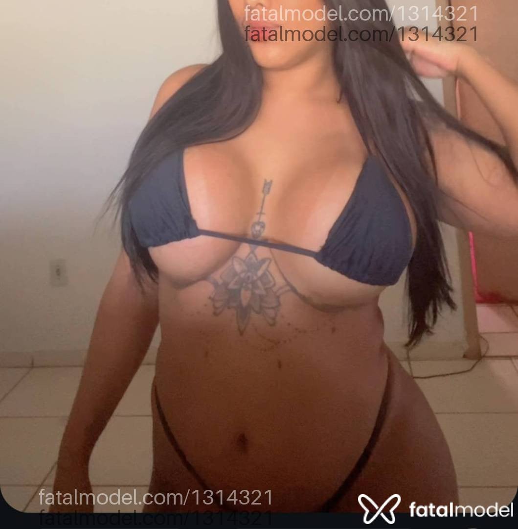 Acompanhante mulher morena (o) de olhos pretos - Bárbara