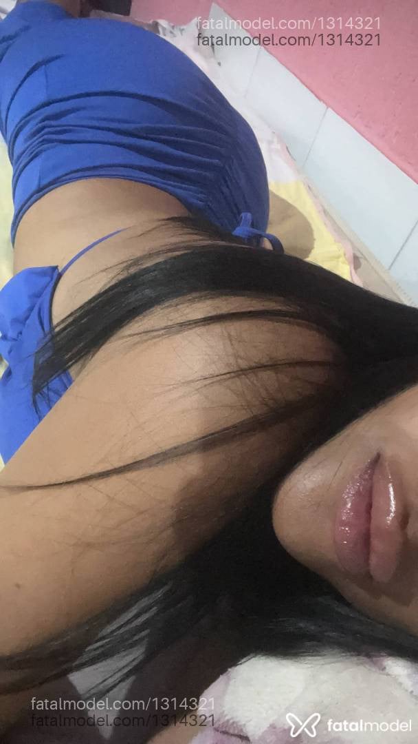 Acompanhante mulher morena (o) de olhos pretos - Bárbara