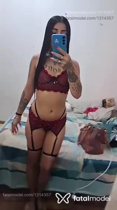 Acompanhante mulher morena (o) de olhos castanhos - ANUNCIANTE