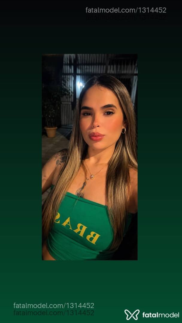 Acompanhante mulher loira (o) de olhos castanhos em São Lourenço Acompanhante mulher loira (o) de olhos castanhos em São Lourenço - Majuu