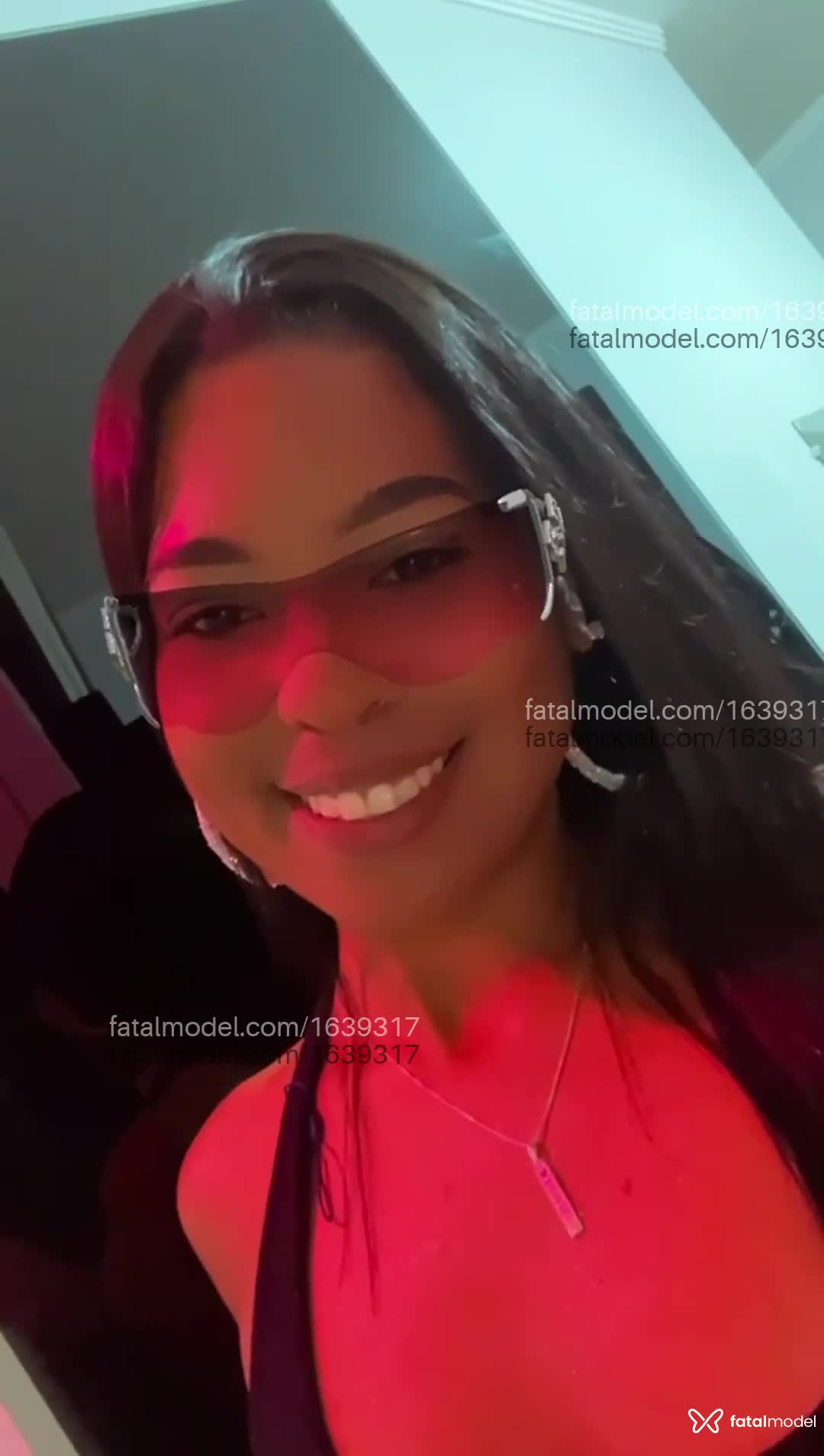 Acompanhante mulher morena (o) de olhos pretos em Querência - Beatriz