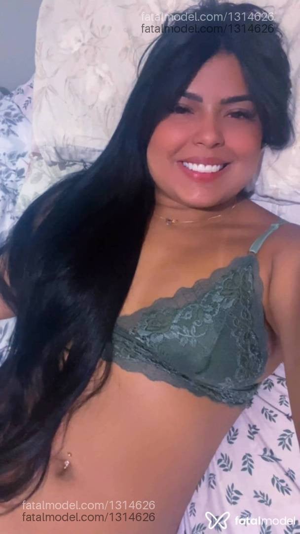 Acompanhante mulher morena (o) de olhos pretos - índinha