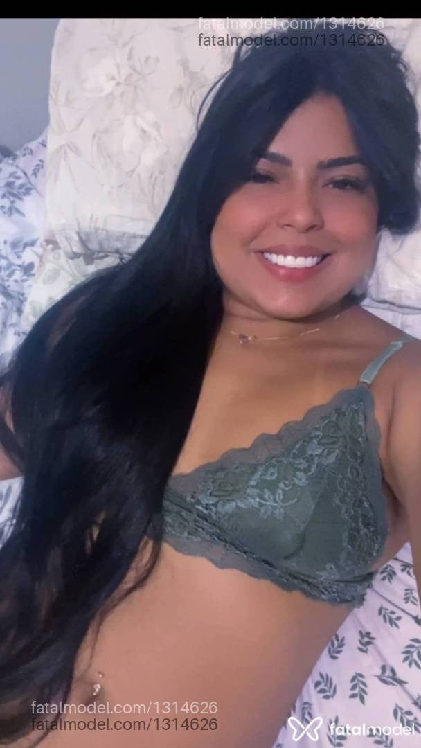 Acompanhante mulher morena (o) de olhos pretos - índinha