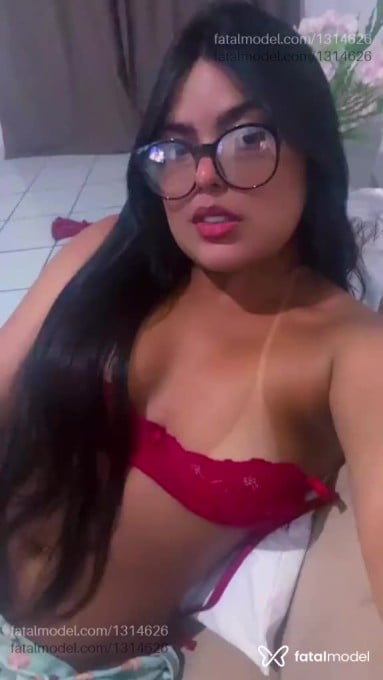 Acompanhante mulher morena (o) de olhos pretos em Santa Cruz do Capibaribe Acompanhante mulher morena (o) de olhos pretos em Santa Cruz do Capibaribe - índinha