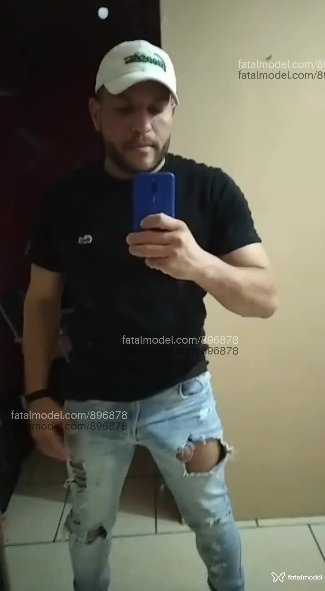 Acompanhante homem morena (o) de olhos verdes - Leozago Acompanhante homem morena (o) de olhos verdes - Leozago