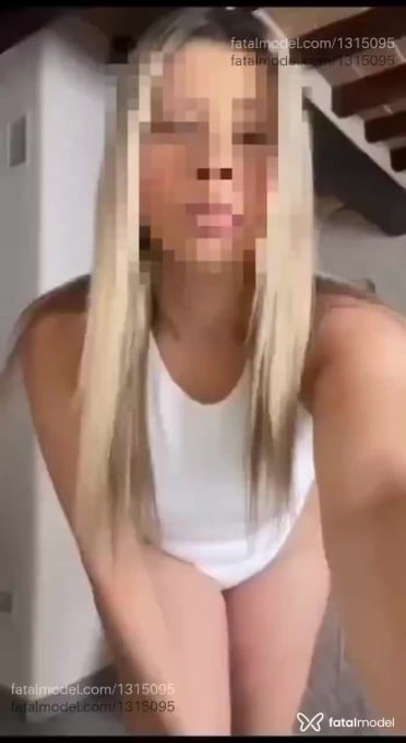 Acompanhante mulher loira (o) de olhos pretos em Americana Acompanhante mulher loira (o) de olhos pretos em Americana - Ana