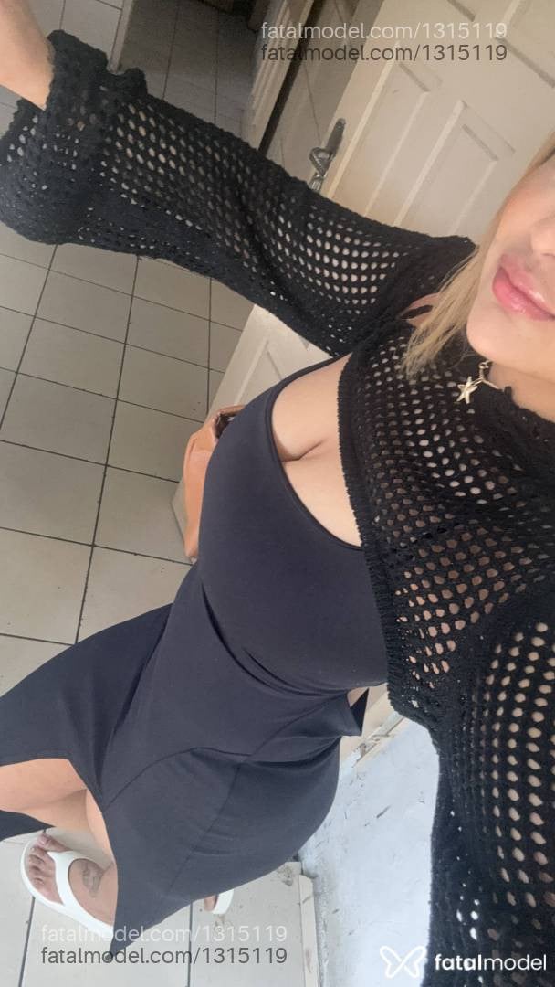 Acompanhante mulher com cabelo castanho de olhos castanhos - Valentina Ferraz