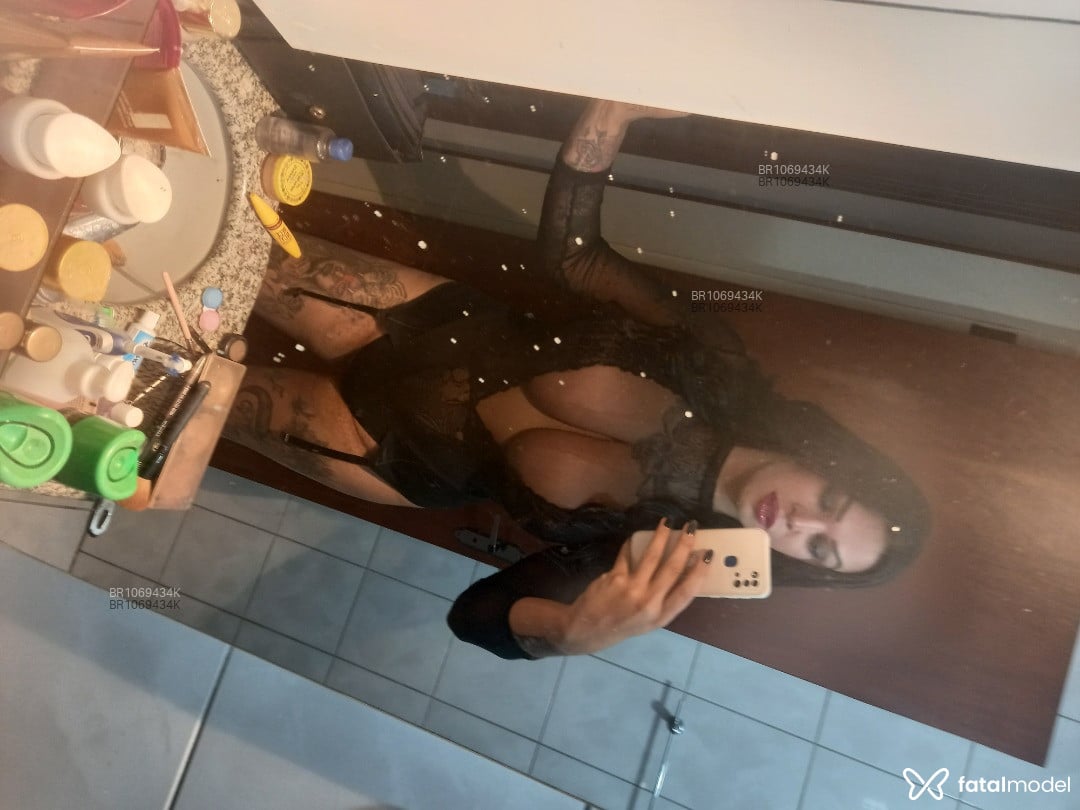 Acompanhante mulher trans ruiva (o) de olhos castanhos em Florianópolis - Nanna