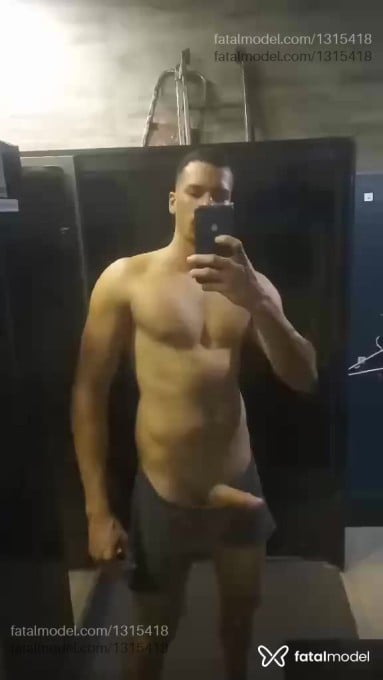 Acompanhante homem com cabelo castanho de olhos mel em Cabo Frio - Guilherme Grossão