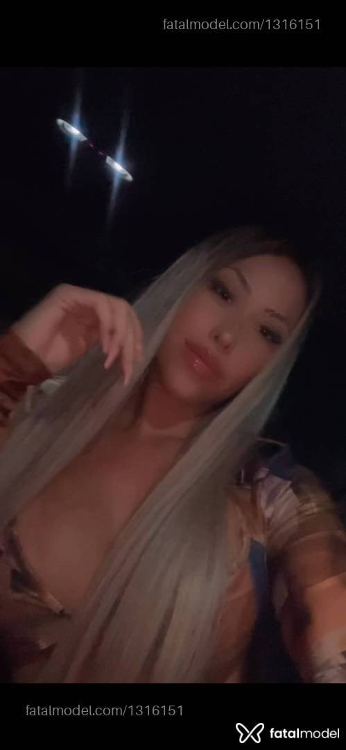 Acompanhante mulher loira (o) de olhos castanhos em Ibirubá - Carol