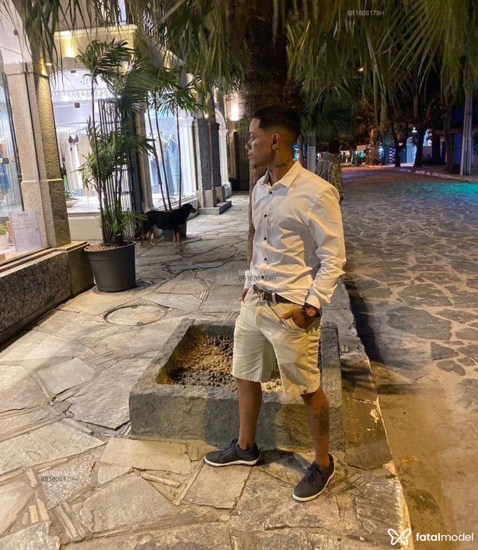 Acompanhante homem trans morena (o) de olhos pretos em Cabo Frio - Lucas