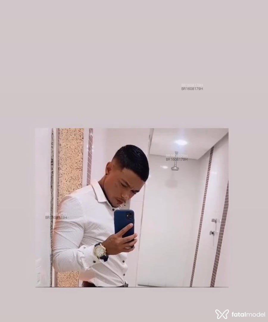 Acompanhante homem trans morena (o) de olhos pretos em Cabo Frio - Lucas
