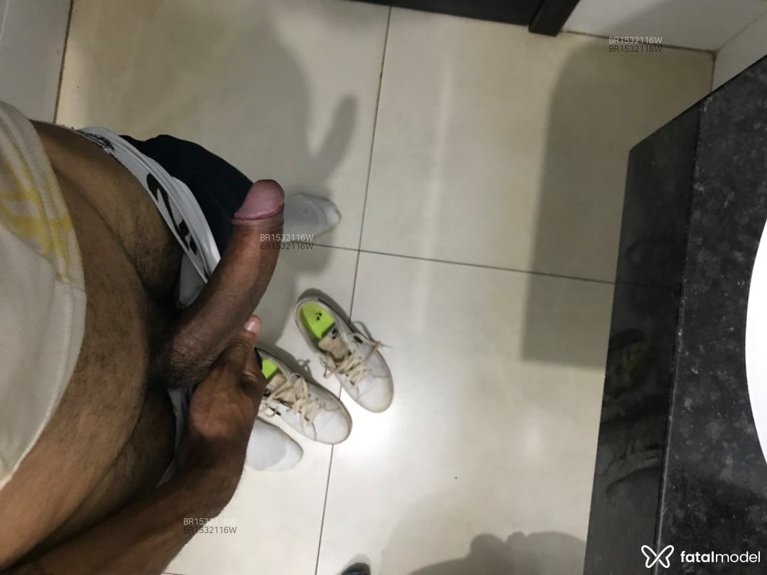 Acompanhante homem morena (o) de olhos pretos em Cuiabá Acompanhante homem morena (o) de olhos pretos em Cuiabá - Ramires