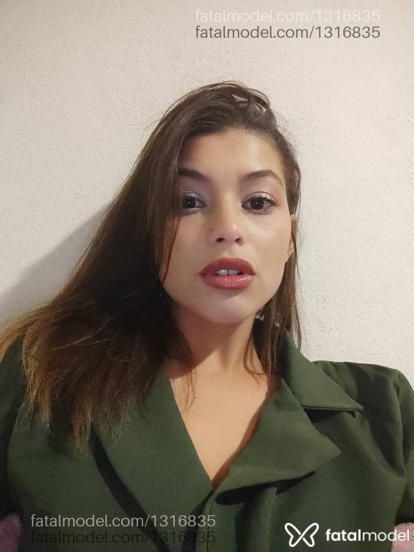 Acompanhante mulher com cabelo castanho de olhos castanhos em Juiz de Fora - Maya Monteiro