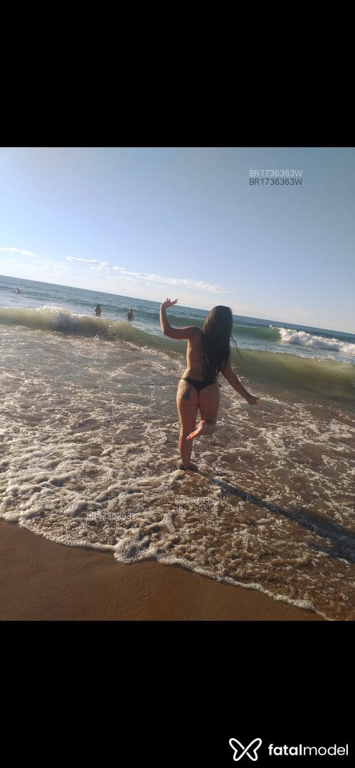 Acompanhante mulher com cabelo castanho de olhos castanhos em Canoas - Samara