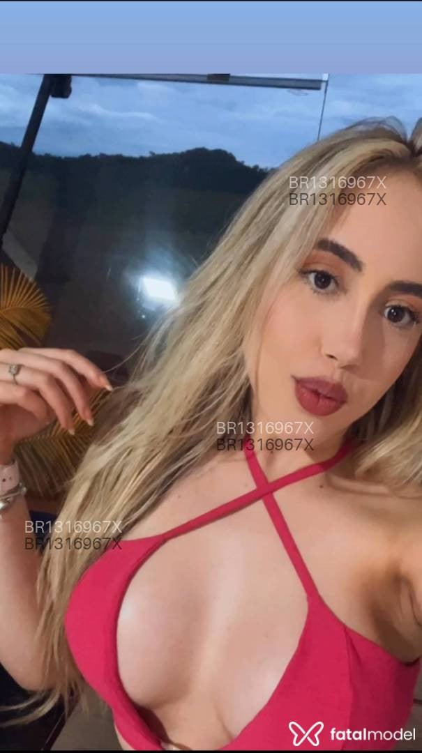 Acompanhante mulher loira (o) de olhos castanhos em Pato Branco Acompanhante mulher loira (o) de olhos castanhos em Pato Branco - Lili