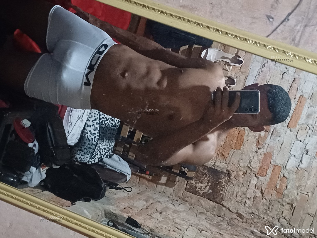 Acompanhante homem morena (o) de olhos pretos em Belo Horizonte Acompanhante homem morena (o) de olhos pretos em Belo Horizonte - Renan Trindade